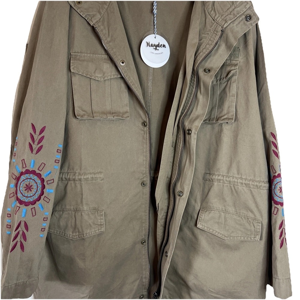 NWT Hayden LA Embroidered Tribal Cargo Jacket in Olive Green Sz Large - Picture 8 of 11